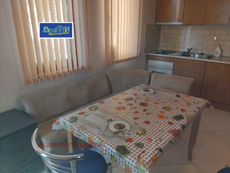 Kiadó  1 hálószoba Veliko Tarnovo , Centar , 60 négyzetméter | 45704035