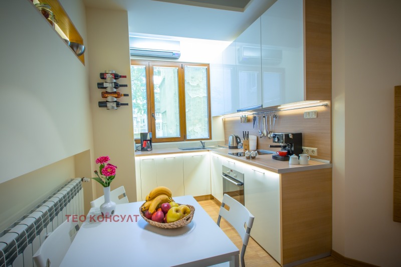 Дава под наем 3-СТАЕН, гр. София, Център, снимка 4 - Апартаменти - 53031767