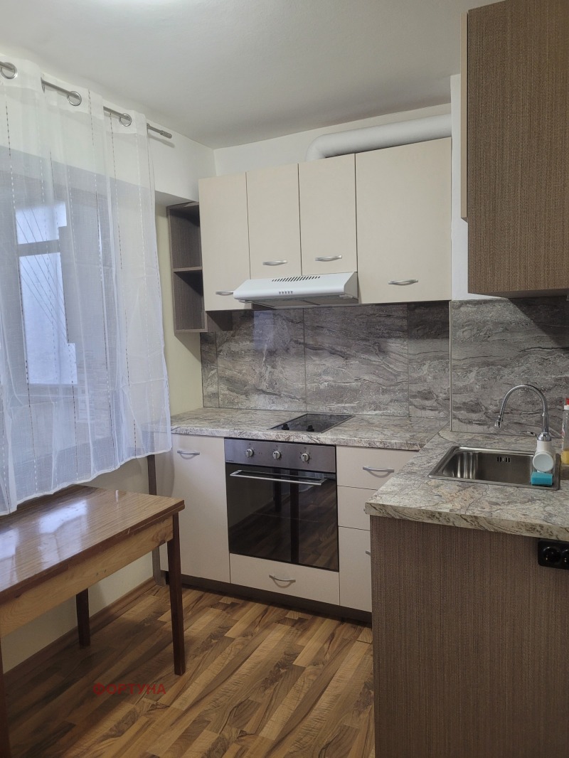 Дава под наем 1-СТАЕН, гр. Русе, Родина 1