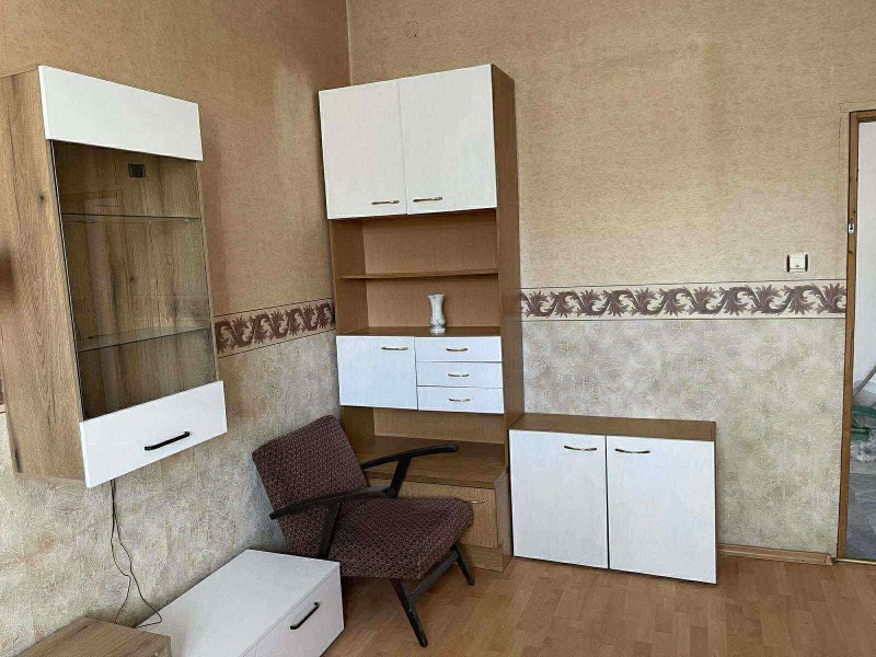 Do wynajęcia  1 sypialnia Sofia , Centar , 60 mkw | 83084230 - obraz [4]