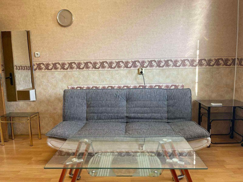 Do wynajęcia  1 sypialnia Sofia , Centar , 60 mkw | 83084230 - obraz [2]