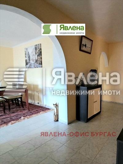 Дава под наем 3-СТАЕН, гр. Бургас, Лазур, снимка 12 - Aпартаменти - 46890049