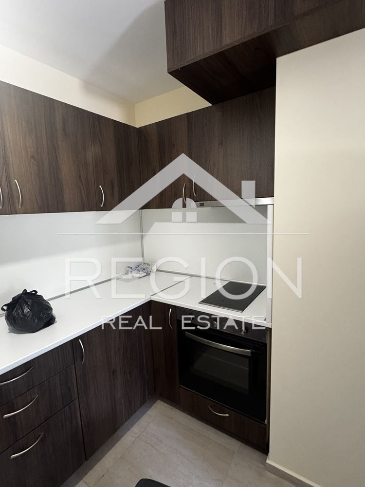 Дава под нем  3-стаен, град Варна, Бриз •  550 € • ID 16733439 — holmes.bg - [1] 
