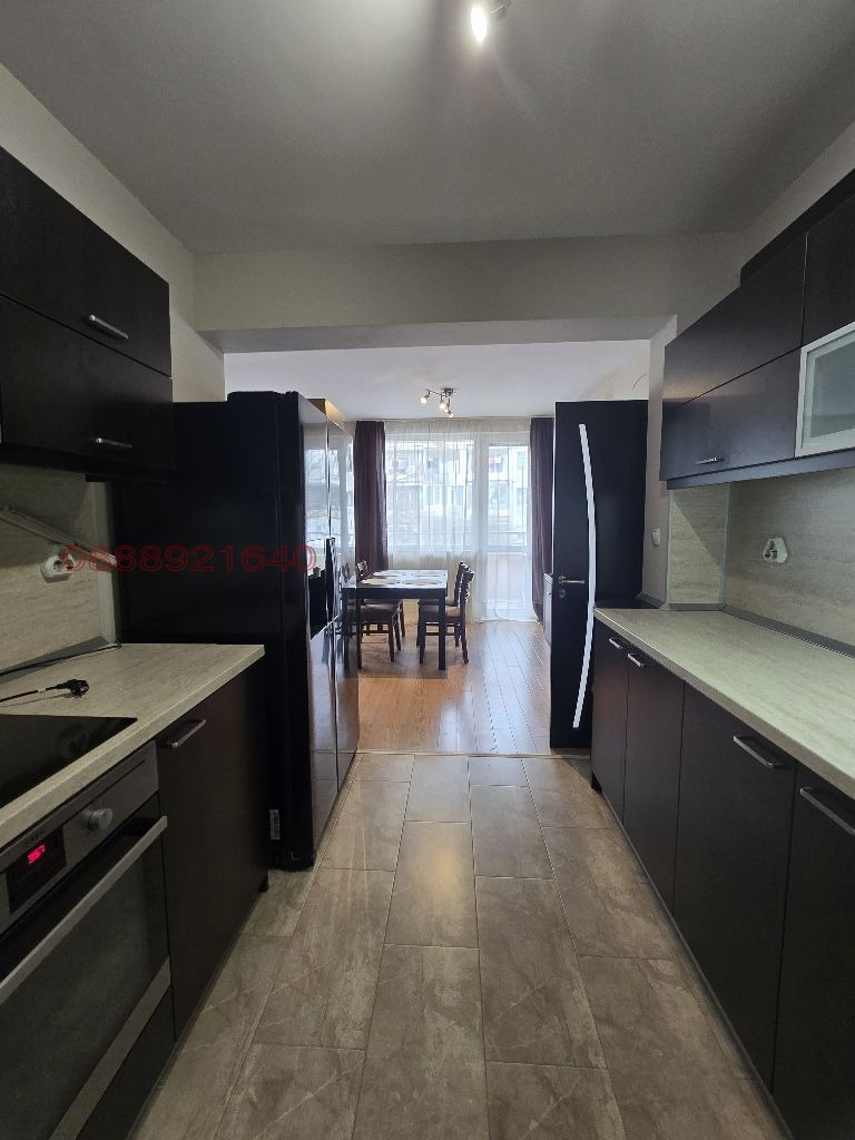 Дава под наем 3-СТАЕН, гр. София, Гоце Делчев, снимка 4 - Апартаменти - 52797514