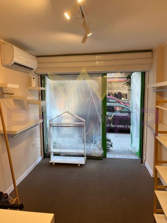 De inchiriat  Birou Varna , Liatno cino Traciia , 18 mp | 27149921 - imagine [3]