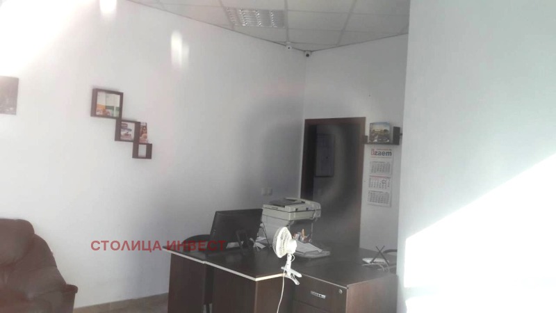 Дава под наем МАГАЗИН, гр. Русе, Център, снимка 3 - Магазини - 52548688