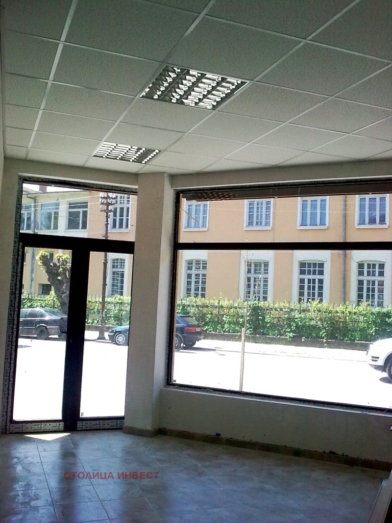 Дава под наем МАГАЗИН, гр. Русе, Център, снимка 5 - Магазини - 52548688