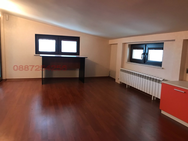 Te huur  Huis Sofia , Dragalevtsi , 670 m² | 92390335 - afbeelding [16]