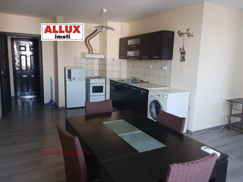 Дава под наем 3-СТАЕН, гр. Русе, Ялта, снимка 12 - Апартаменти - 53594499