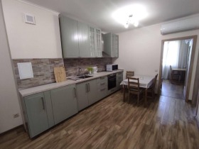 2 slaapkamers Zornitsa, Burgas