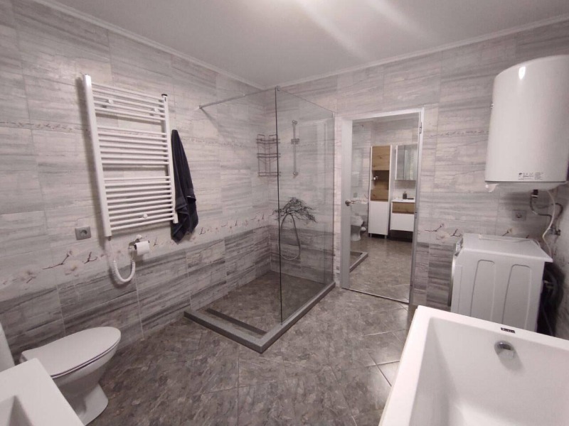 Издаје се  2 спаваће собе Бургас , Зорница , 60 м2 | 74894513 - слика [8]