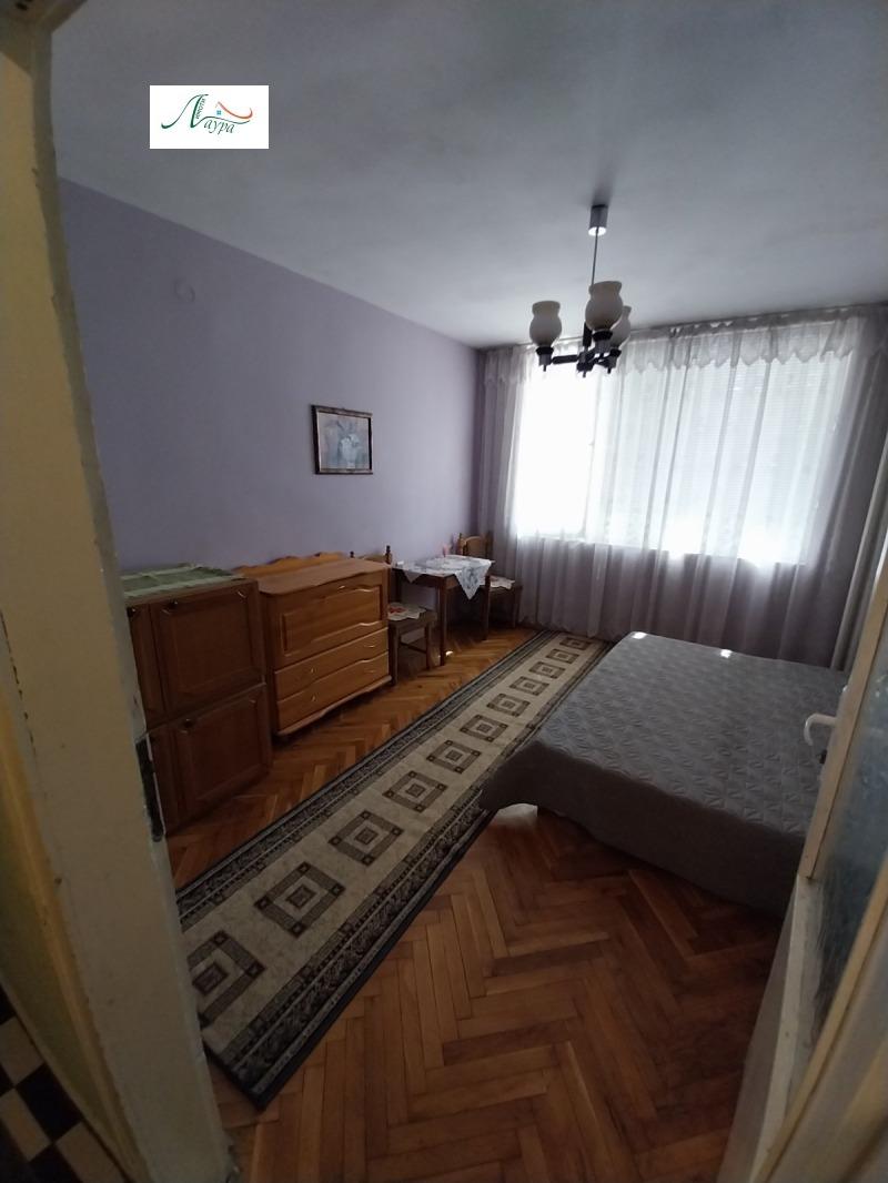 Дава под наем  2-стаен град Шумен , Тракия , 78 кв.м | 88230994 - изображение [7]