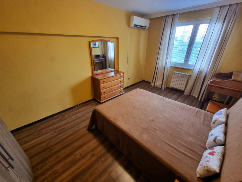 K pronájmu  2 ložnice Sofia , Centar , 90 m2 | 69395712 - obraz [11]