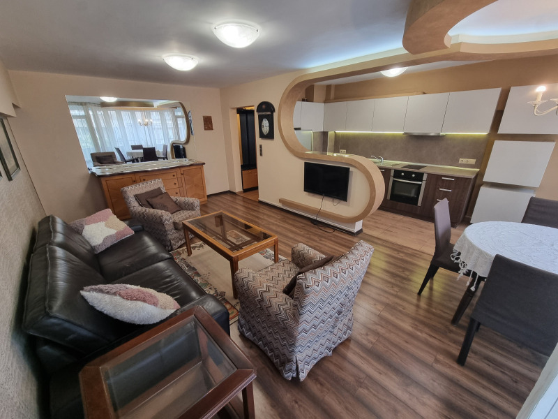 K pronájmu  2 ložnice Sofia , Centar , 90 m2 | 69395712