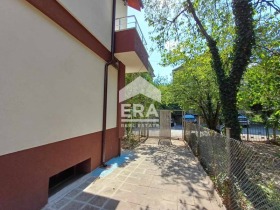 Casa Iztok, Sofia 4