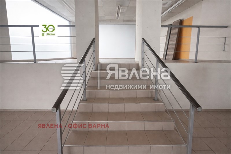 Дава под наем МАГАЗИН, гр. Варна, ВИНС-Червен площад, снимка 2 - Магазини - 54684021