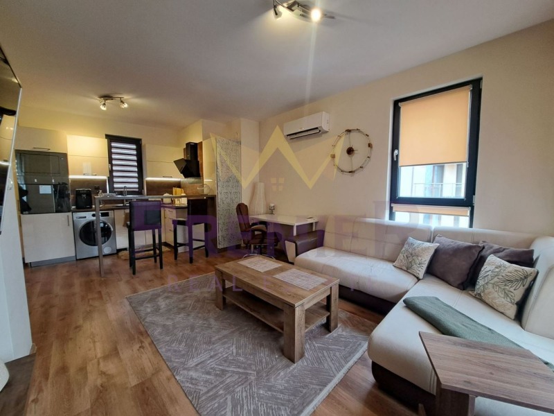 Дава под Наем 2-СТАЕН в град Варна, м-т Ален мак - 70 кв.м / 450 € » 880.12 лв., ИМОТИ ПРЕМИЕР- ВАРНА