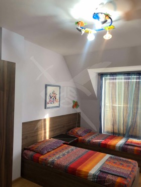 3 Schlafzimmer k.k. Sw.Sw. Konstantin i Elena, Warna 5