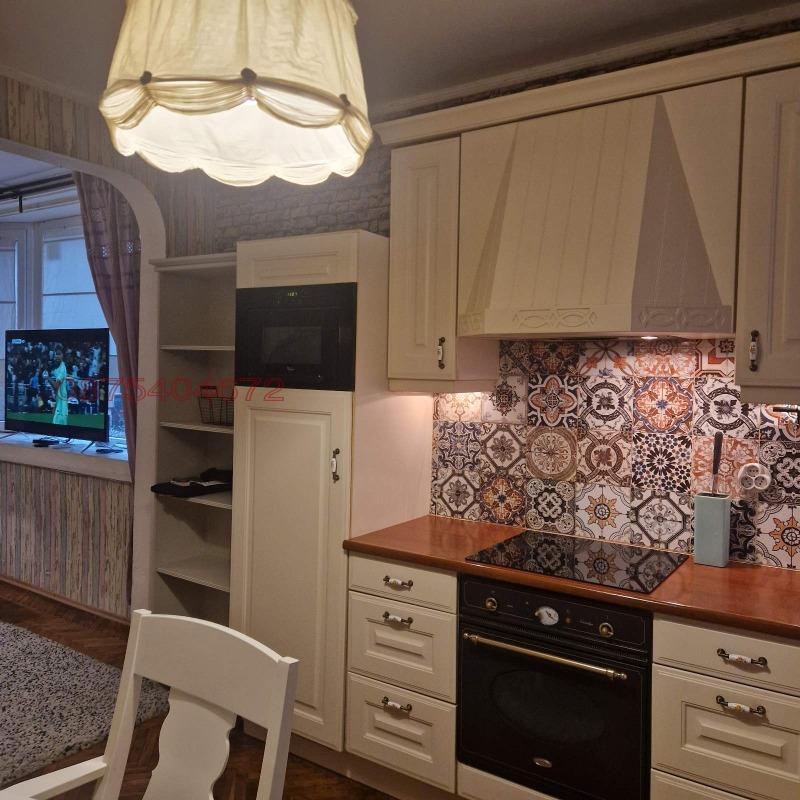 Дава под наем 3-СТАЕН, гр. София, Лозенец, снимка 6 - Апартаменти - 53023434