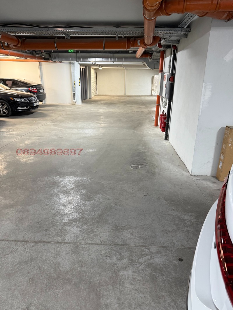 Дава под наем ГАРАЖ, ПАРКОМЯСТО, гр. Варна, Централна поща, снимка 2 - Гаражи и паркоместа - 52778958