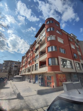 ���� ��� ���� 3-����� | Imot.bg � ����� ������ 10