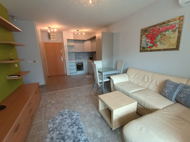 Para alugar  1 quarto Sofia , Studentski grad , 70 m² | 55432254