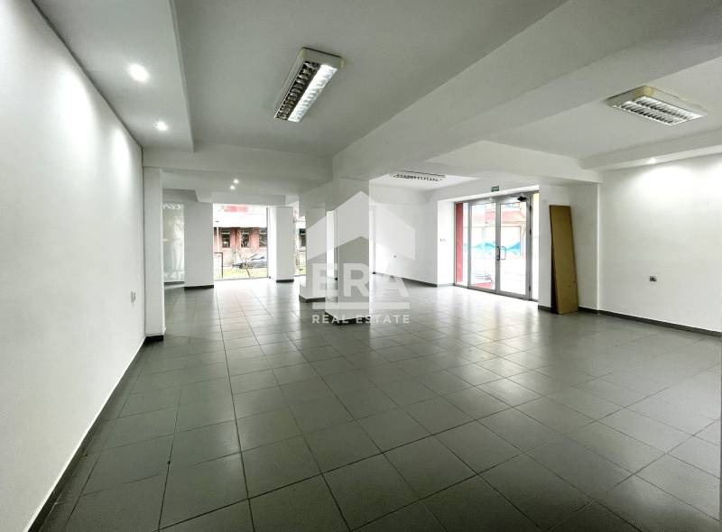 Дава под наем МАГАЗИН, гр. Кърджали, Център, снимка 4 - Магазини - 53736076