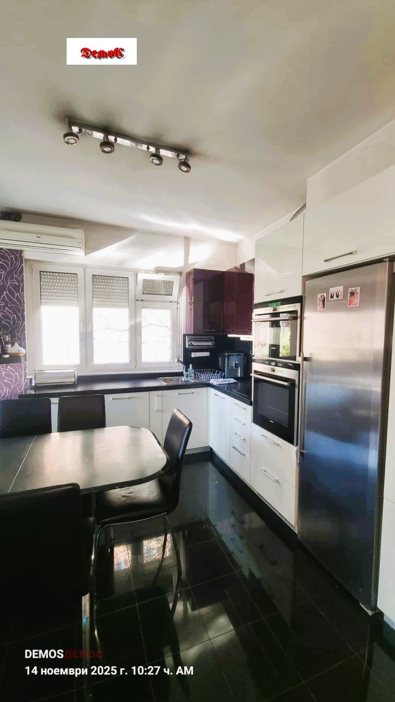 Дава под Наем 3-СТАЕН в град София, Оборище - 105 кв.м / 1 300 € » 2 542.58 лв., ДЕМОС