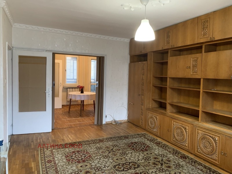 Дава под наем 3-СТАЕН, гр. София, Център, снимка 2 - Апартаменти - 53585507