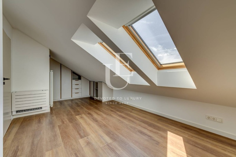 Издаје се  Кућа Софија , в.з.Врана - Лозен , 165 м2 | 59839075 - слика [8]