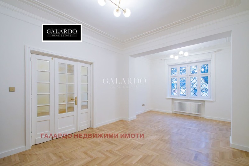 Дава под наем КЪЩА, гр. София, Център, снимка 4 - Къщи - 53147343