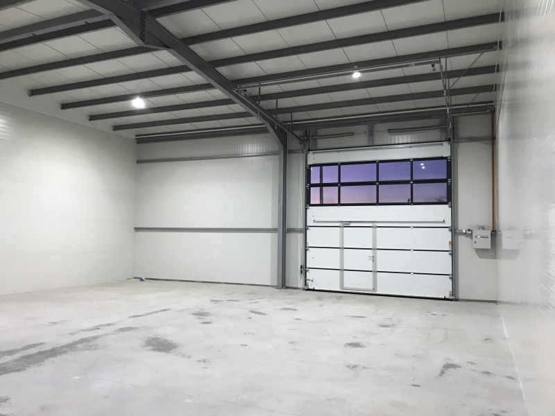 Под наем СКЛАД, град Пловдив, Пещерско шосе • 1825 € • 43584873 — Holmes.bg