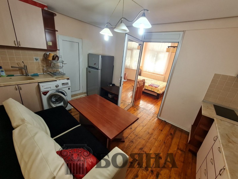 Da affittare  Studio Ruse , Tsentar , 35 mq | 22639575