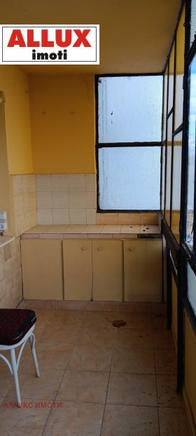 ���� ��� ���� 3-����� | Imot.bg � ����� ������ 9