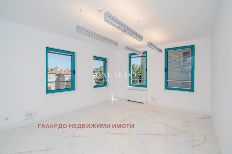 Дава под наем  Офис град София , Център , 300 кв.м | 86788878 - изображение [7]
