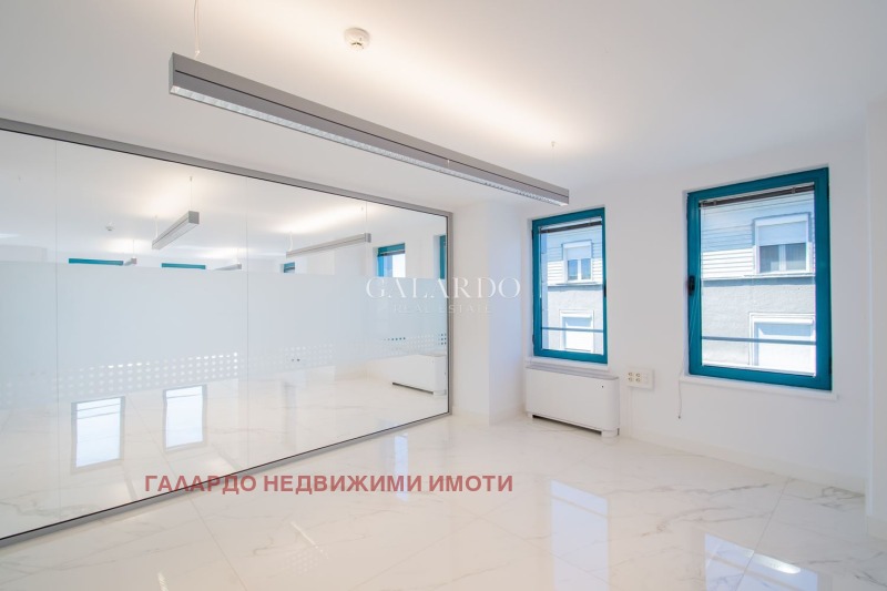 Дава под наем  Офис град София , Център , 300 кв.м | 86788878 - изображение [8]