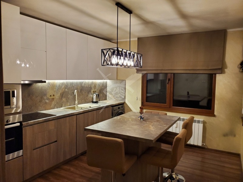 Te huur  2 slaapkamers Sofia , Izgrev , 85 m² | 78018927