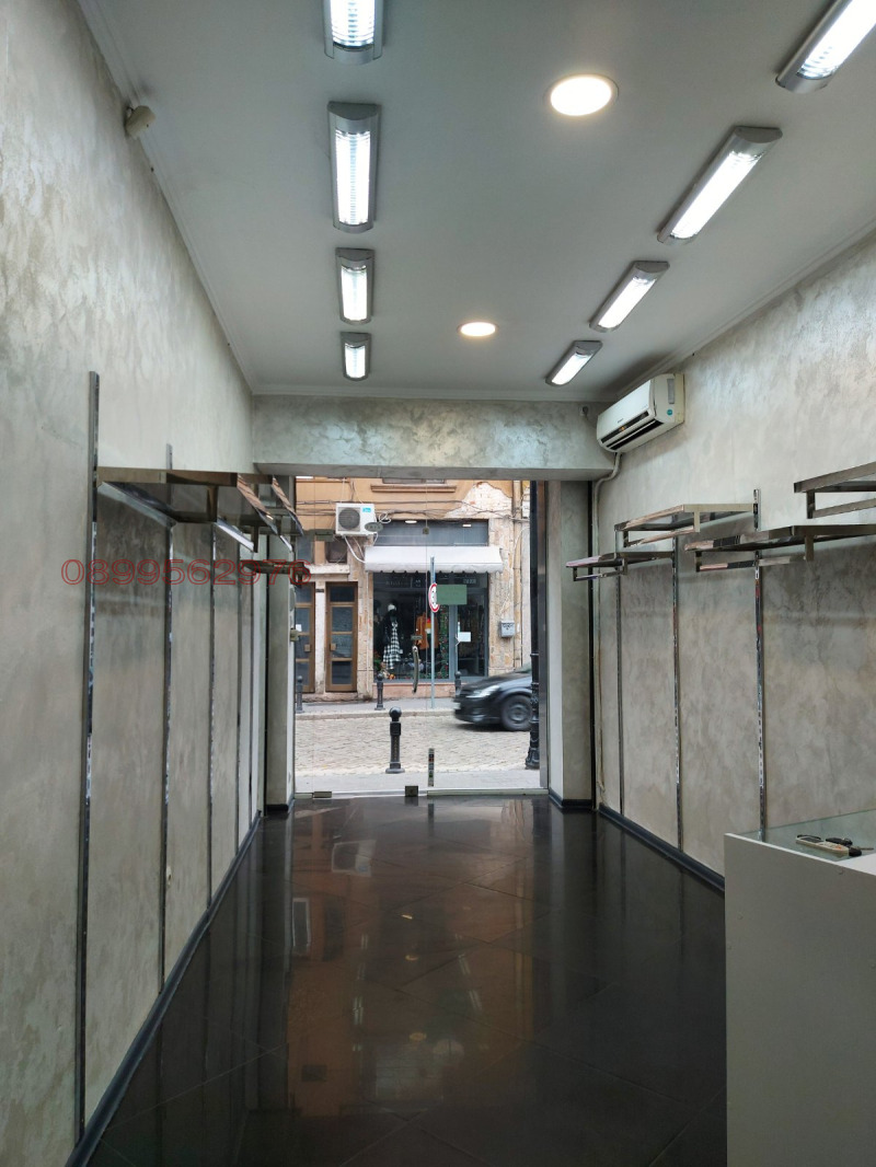 Дава под наем МАГАЗИН, гр. Пловдив, Център, снимка 3 - Магазини - 53174982