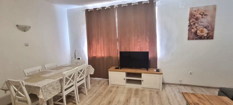 Дава под наем  Многостаен град Бургас , Център , 100 кв.м | 15977760 - изображение [4]