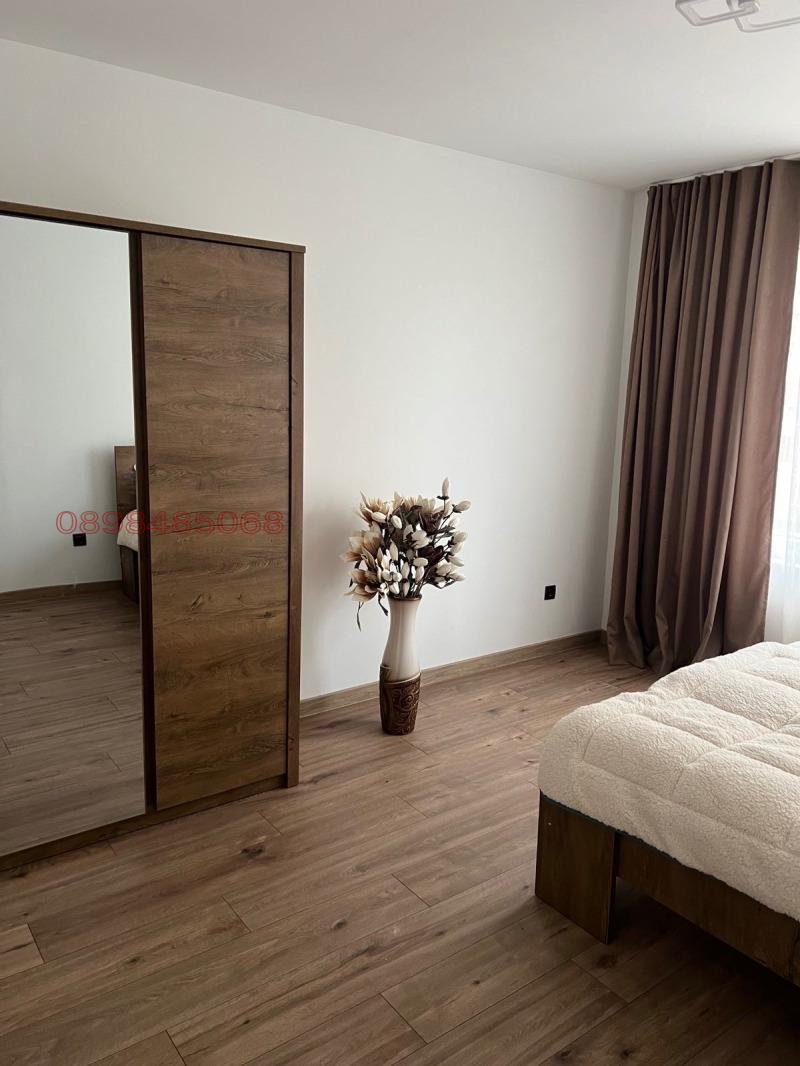 Дава под наем КЪЩА, гр. Кюстендил, Център, снимка 4 - Къщи - 52785726