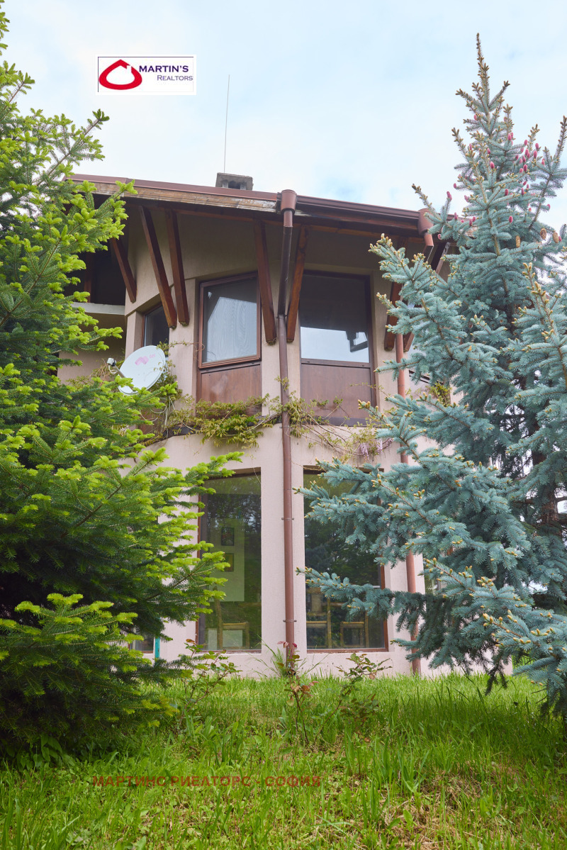 Vuokrattavana  Talo Sofia , Bistritsa , 269 neliömetriä | 97149233