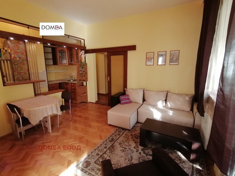 En renta  1 dormitorio Sofia , Tsentar , 60 metros cuadrados | 27115802