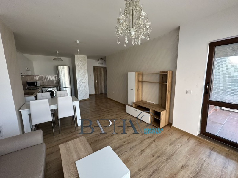 Zu vermieten  1 Schlafzimmer Warna , Wazraschdane 3 , 75 qm | 46821808 - Bild [6]