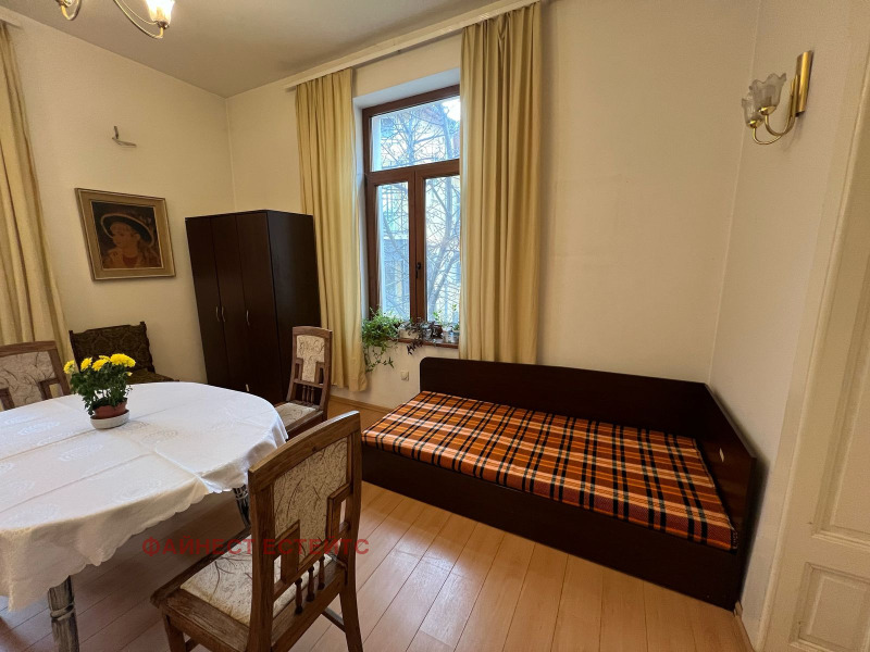 Zu vermieten  2 Schlafzimmer Sofia , Zentar , 120 qm | 92492504 - Bild [2]