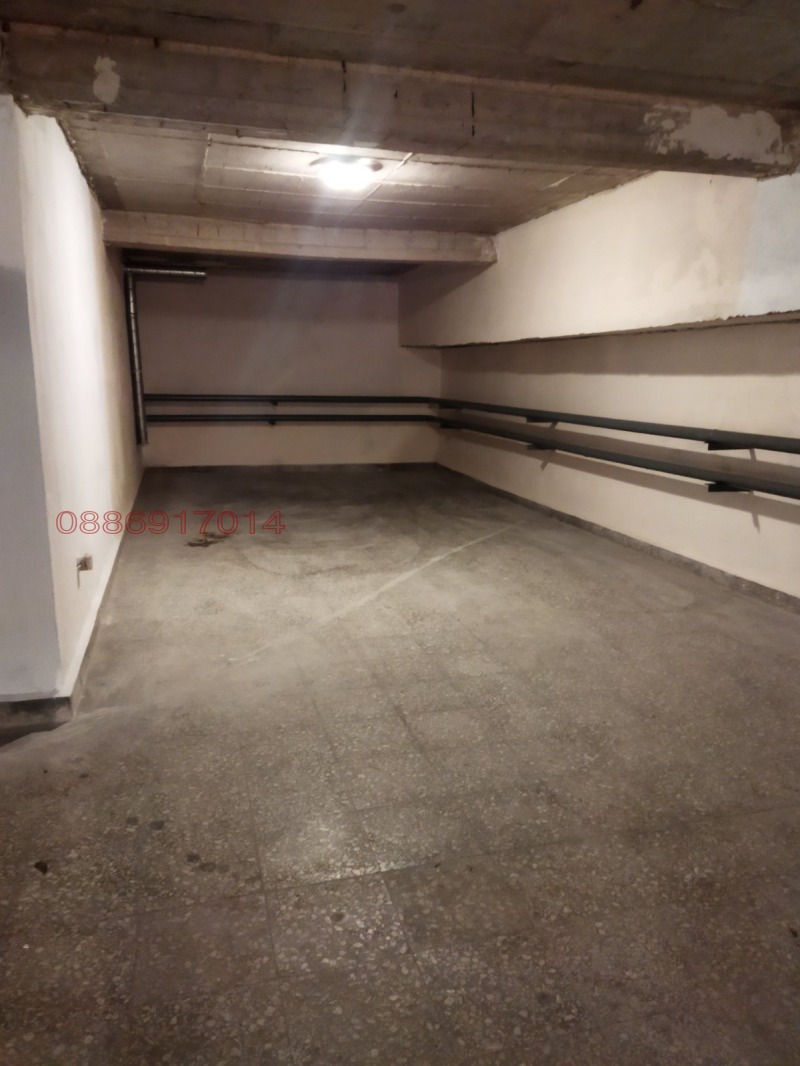 Дава под наем ГАРАЖ, ПАРКОМЯСТО, гр. София, Лагера, снимка 2 - Гаражи и паркоместа - 52783767