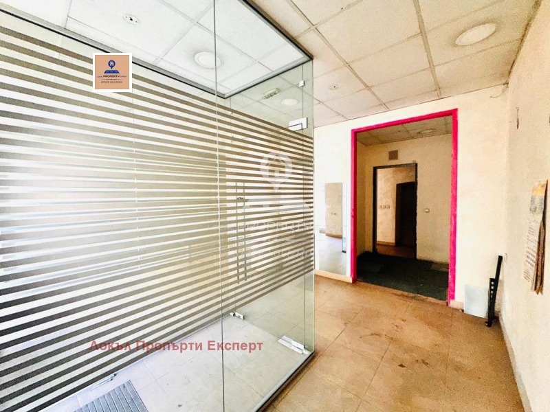 Дава под наем ОФИС, гр. Банско, област Благоевград, снимка 12 - Офиси - 53202743