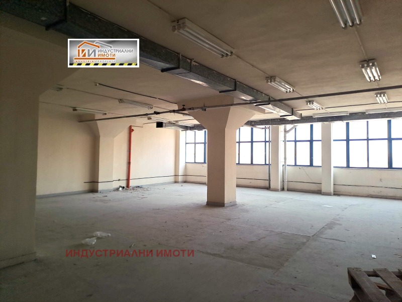 Da affittare  Magazzinaggio Plovdiv , Industrialna zona - Sever , 200 mq | 49735083 - Immagine [2]