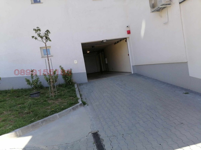 Дава под наем ГАРАЖ, ПАРКОМЯСТО, гр. Стара Загора, Три чучура - север, снимка 3 - Гаражи и паркоместа - 53580204