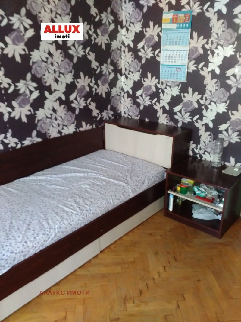 Дава под наем 2-СТАЕН, гр. Русе, Цветница