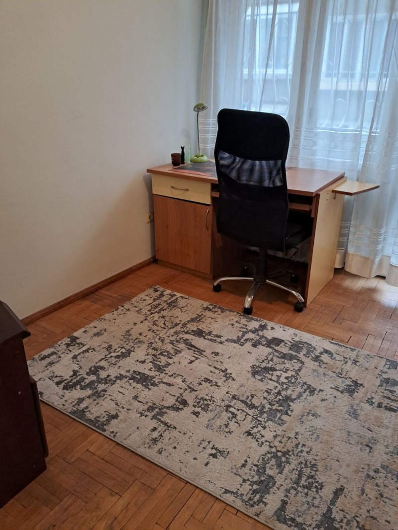 Дава под наем 2-СТАЕН, гр. София, Център, снимка 5 - Апартаменти - 53378659